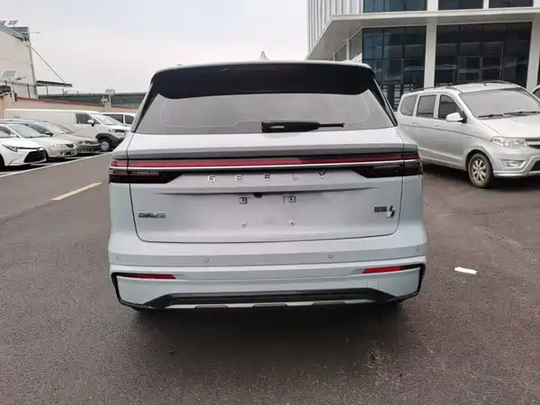Geely Xingyue L 2023
