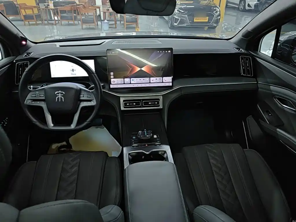 BYD Song L DM-i 2025 — фото 10