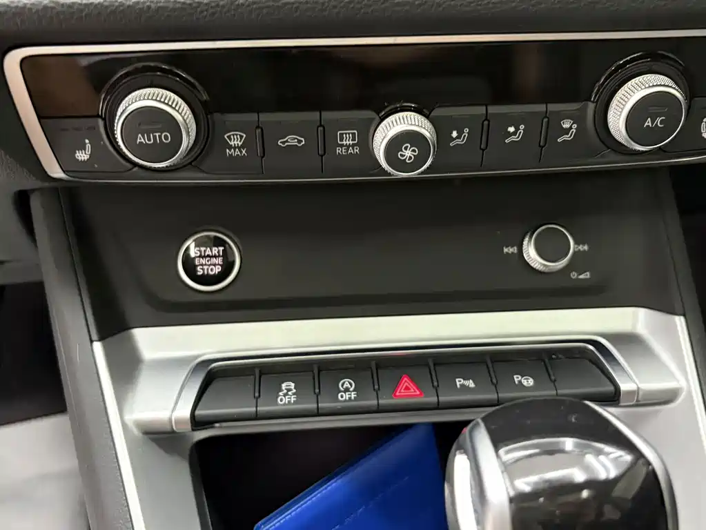 Audi Q3 2023 — фото 13