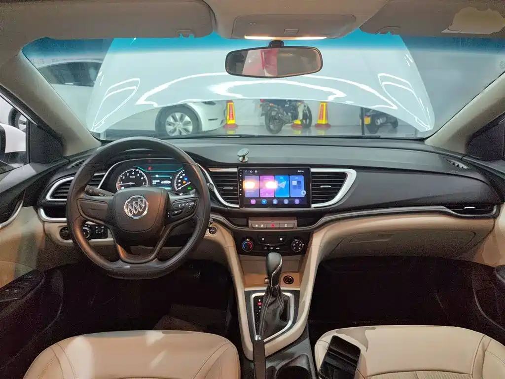 Buick Excelle 2017 — фото 10
