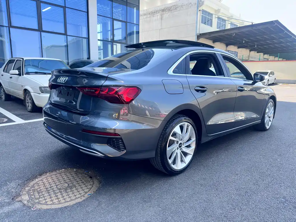 Audi A3 2022 — фото 19