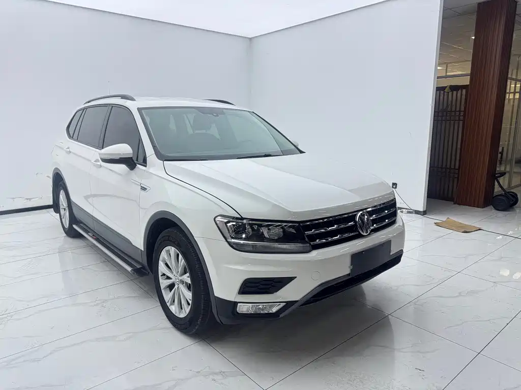 Volkswagen Tiguan L 2018 — фото 3