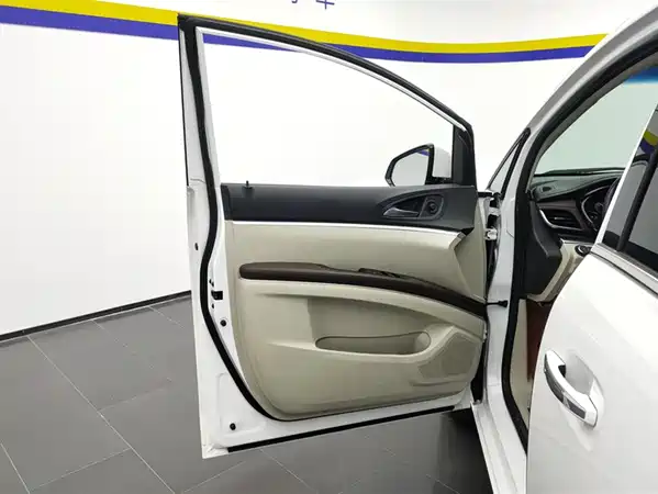 Buick GL8 2022