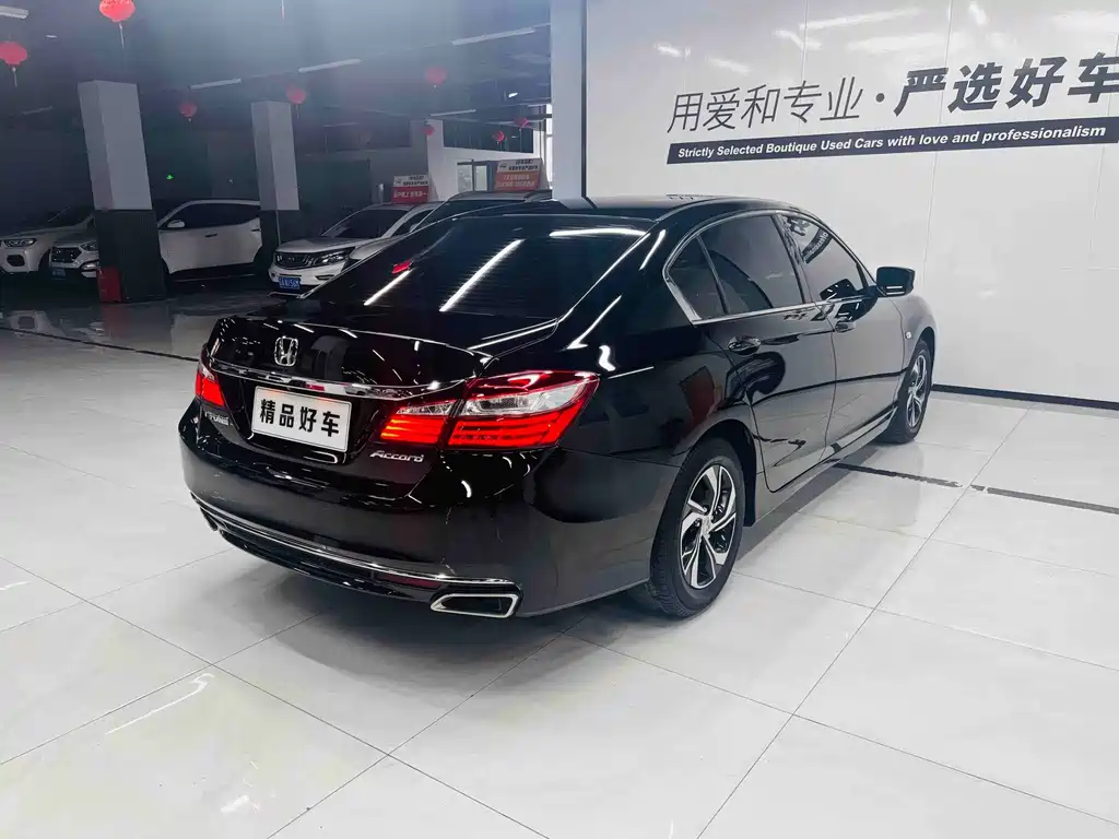 Honda Accord 2017 — фото 6