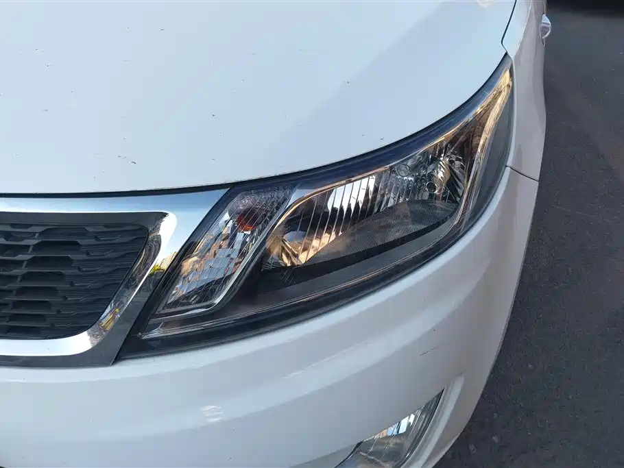 Kia K2 2014