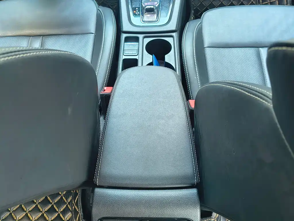 Skoda Octavia 2023 — фото 9