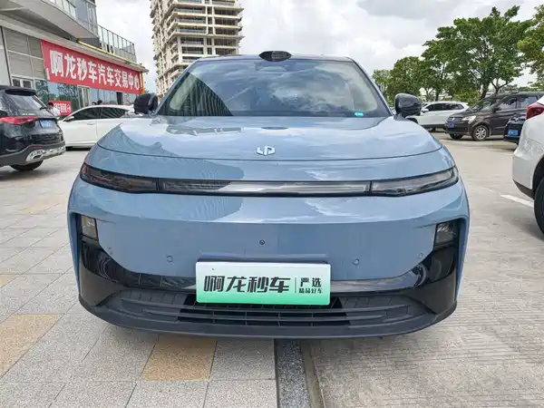 Leapmotor B10 2025