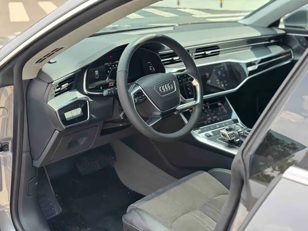 Audi A7L 2023 — фото 4