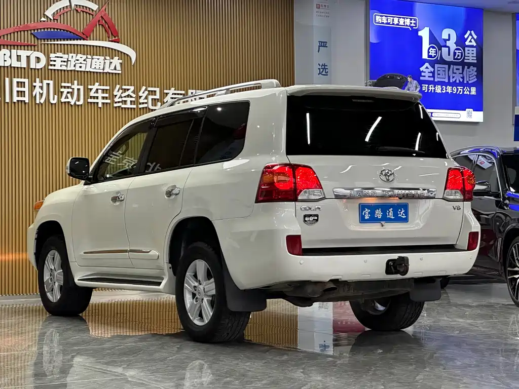 Toyota Land Cruiser 2015 — фото 4