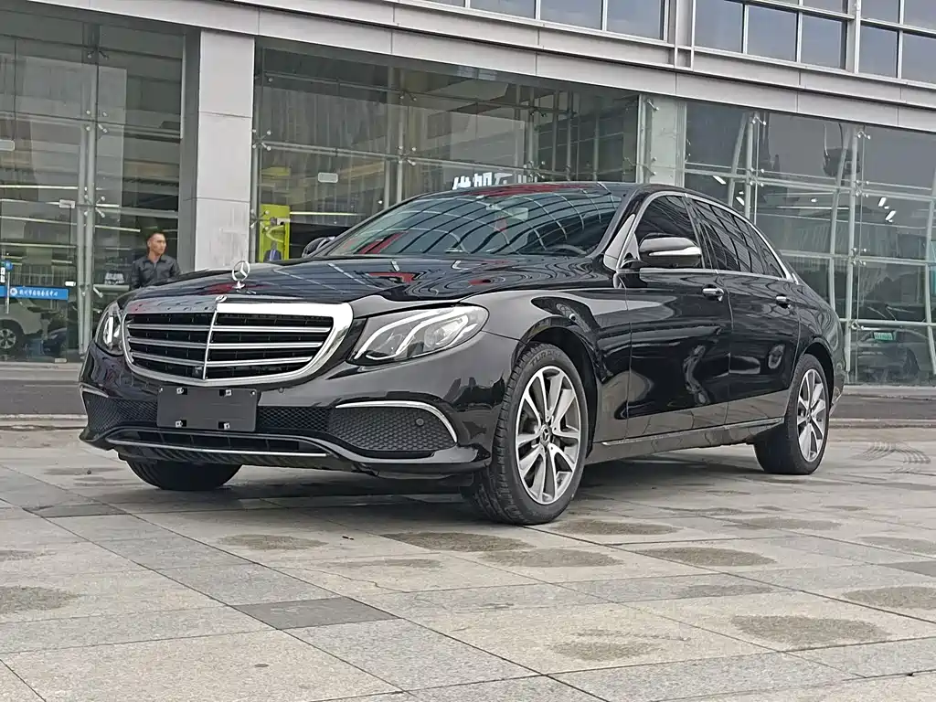 Mercedes-Benz E-Class 2019 — фото 1