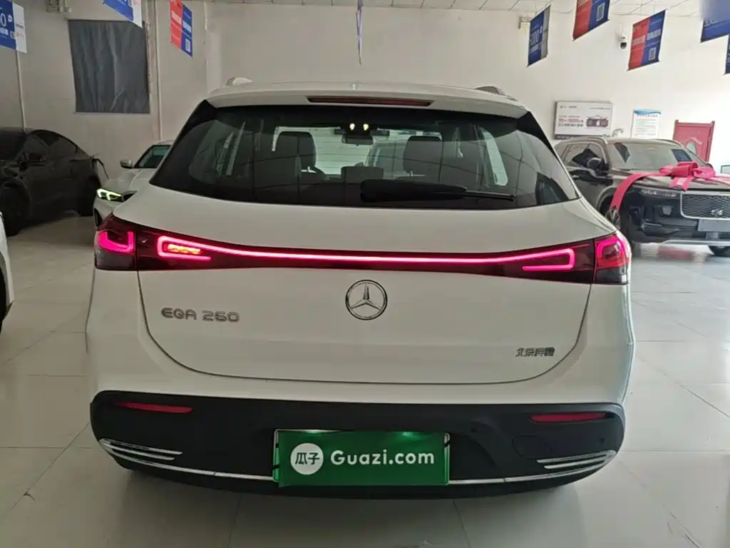 Mercedes-Benz EQA 2023