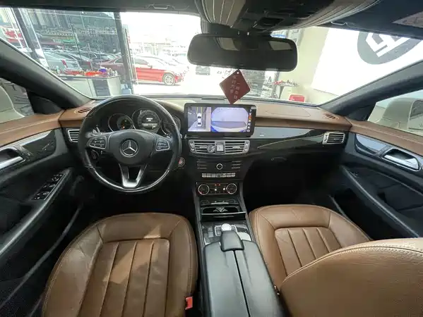 Mercedes-Benz CLS 2015