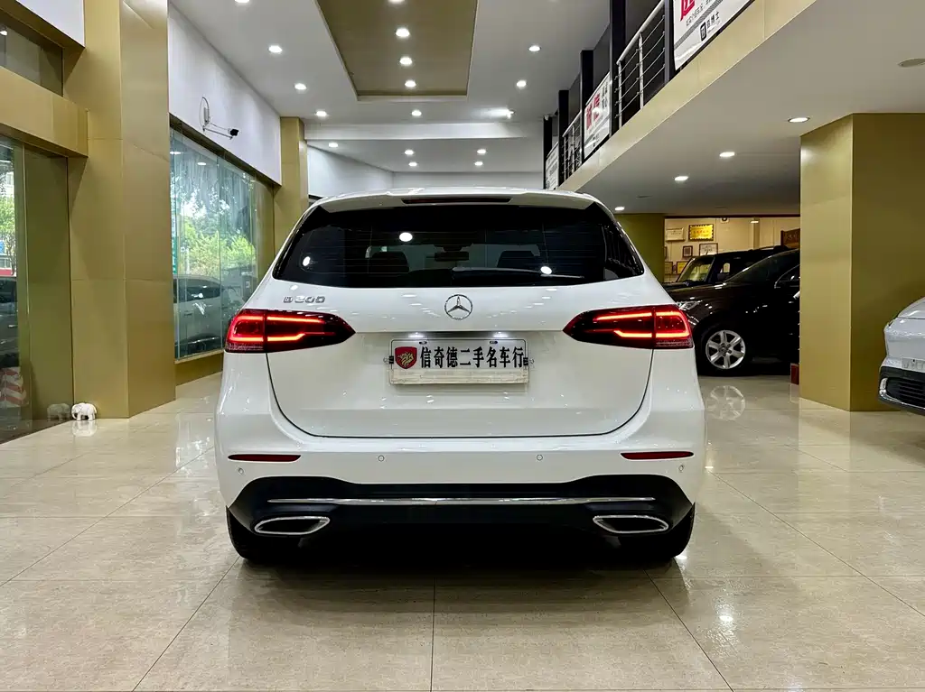Mercedes-Benz B-Class 2021
