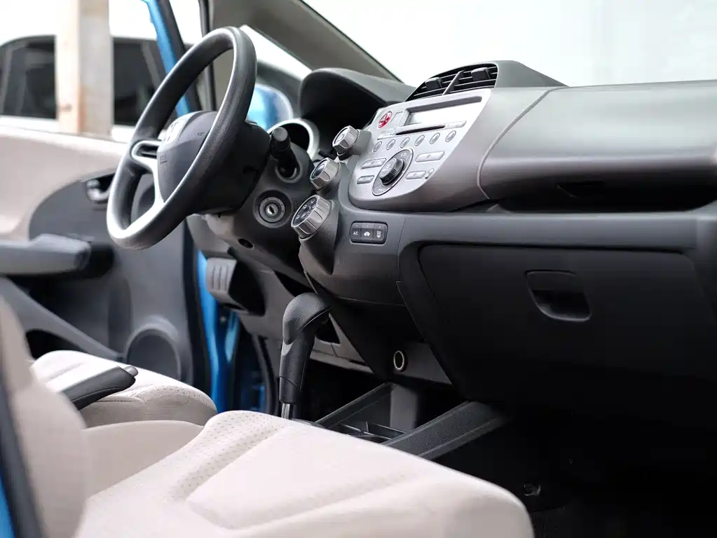 Honda Fit 2010 — фото 39