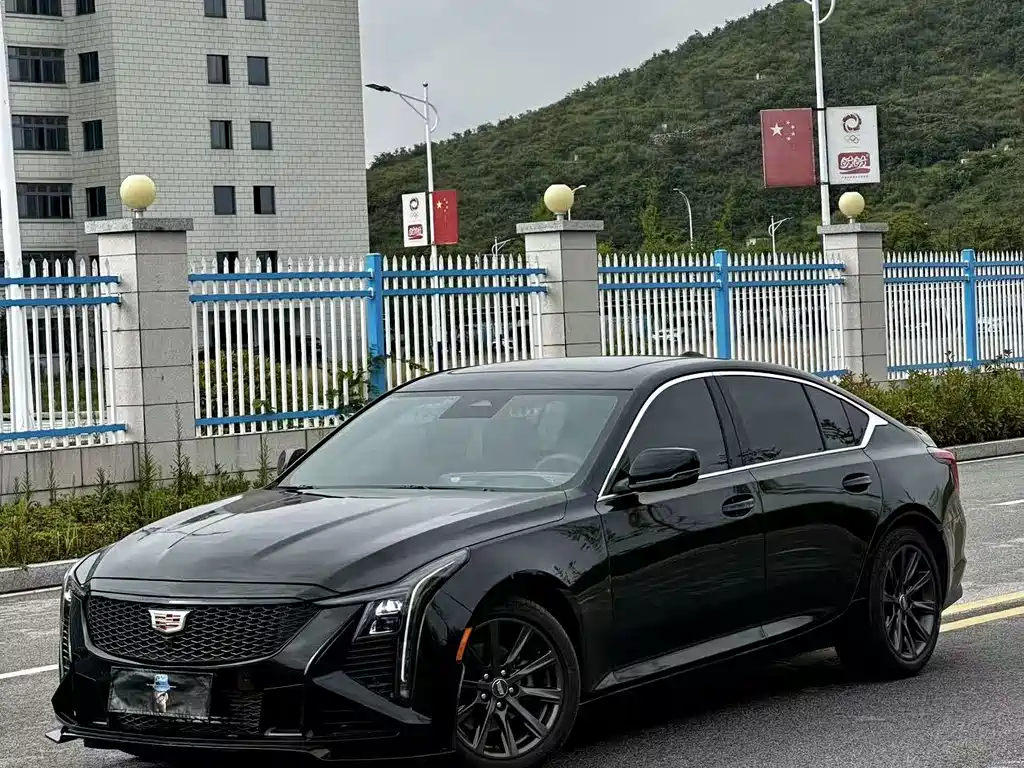 Cadillac CT5 2025 — фото 1