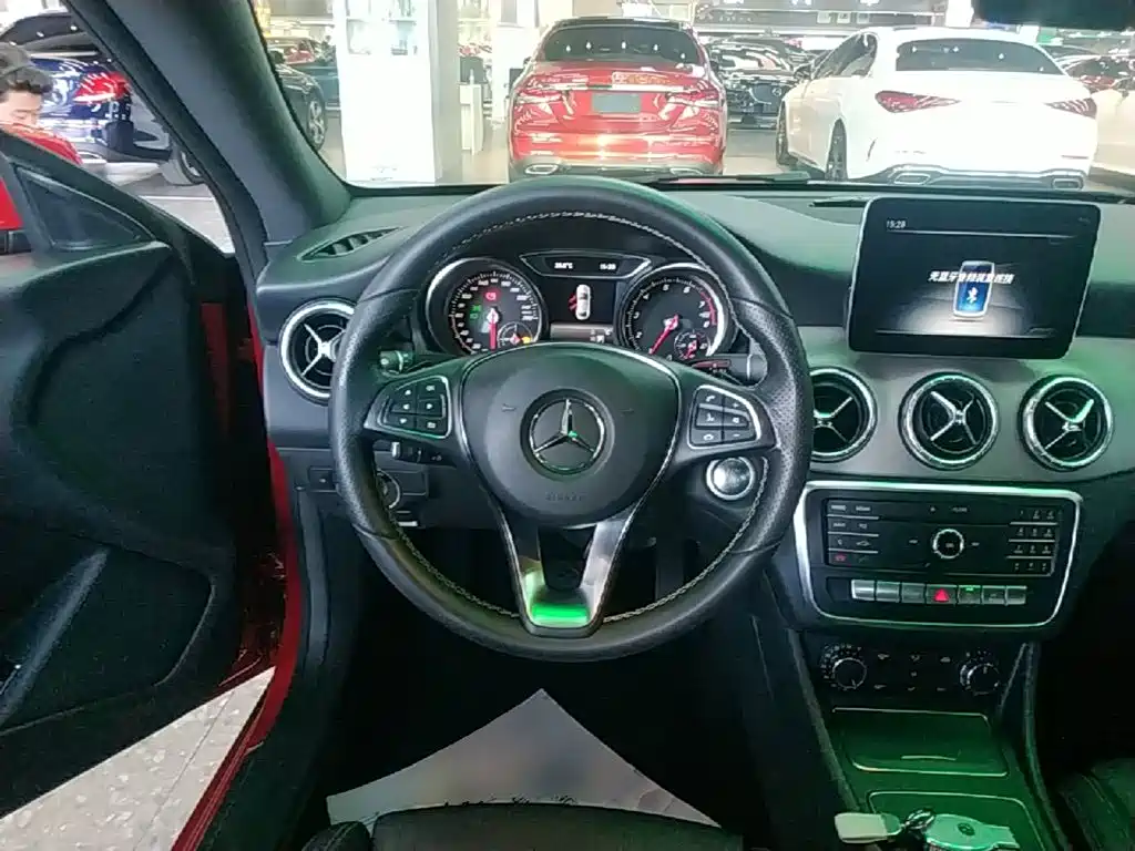 Mercedes-Benz CLA 2018 — фото 11