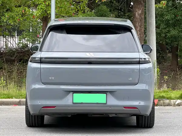 Li Auto L8 2025