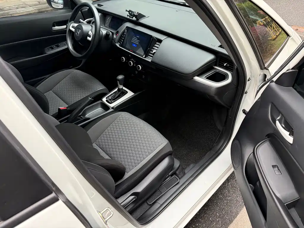 Honda Fit 2023 — фото 4