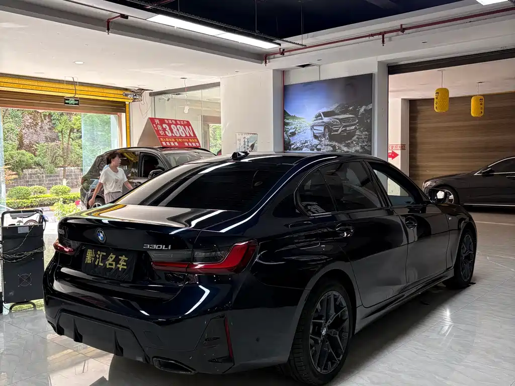 BMW 3 Series 2024