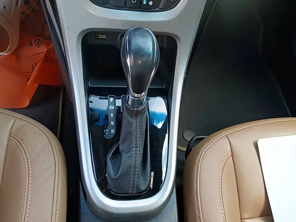 Buick Excelle GT 2015 — фото 14