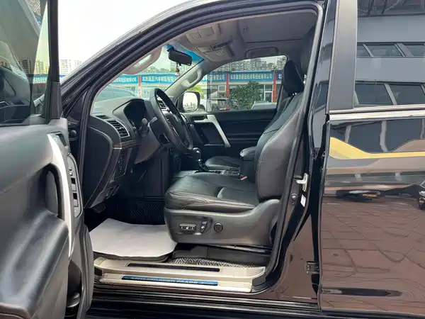 Toyota Prado 2019