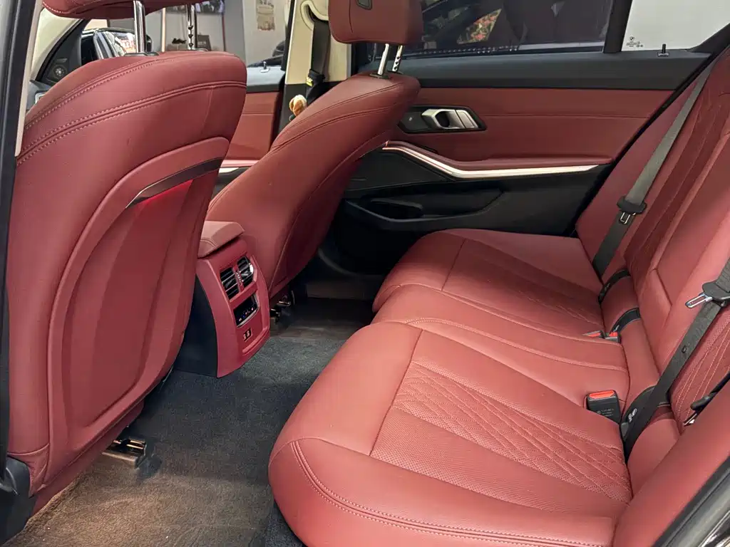 BMW 3 Series 2024