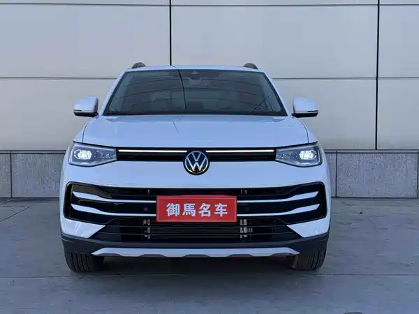 Volkswagen Tharu 2025