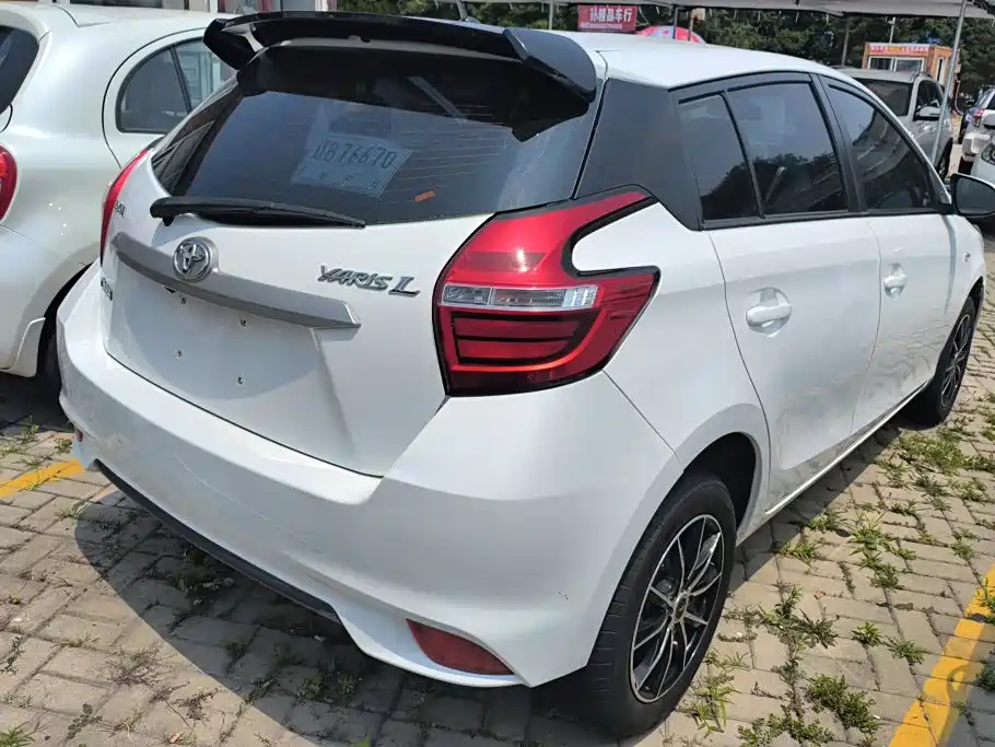 Toyota Yaris L 2019