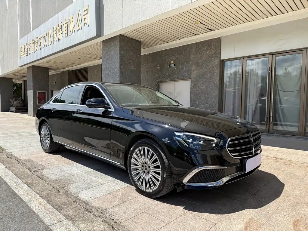 Mercedes-Benz E-Class 2021