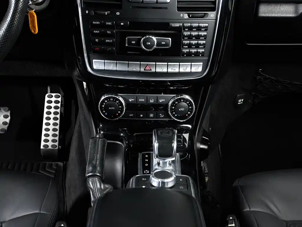 Mercedes-Benz G-Class 2016 — фото 17