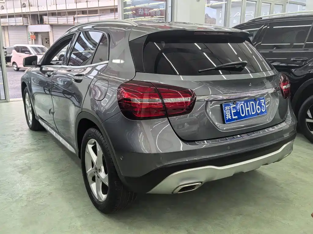 Mercedes-Benz GLA 2018 — фото 21