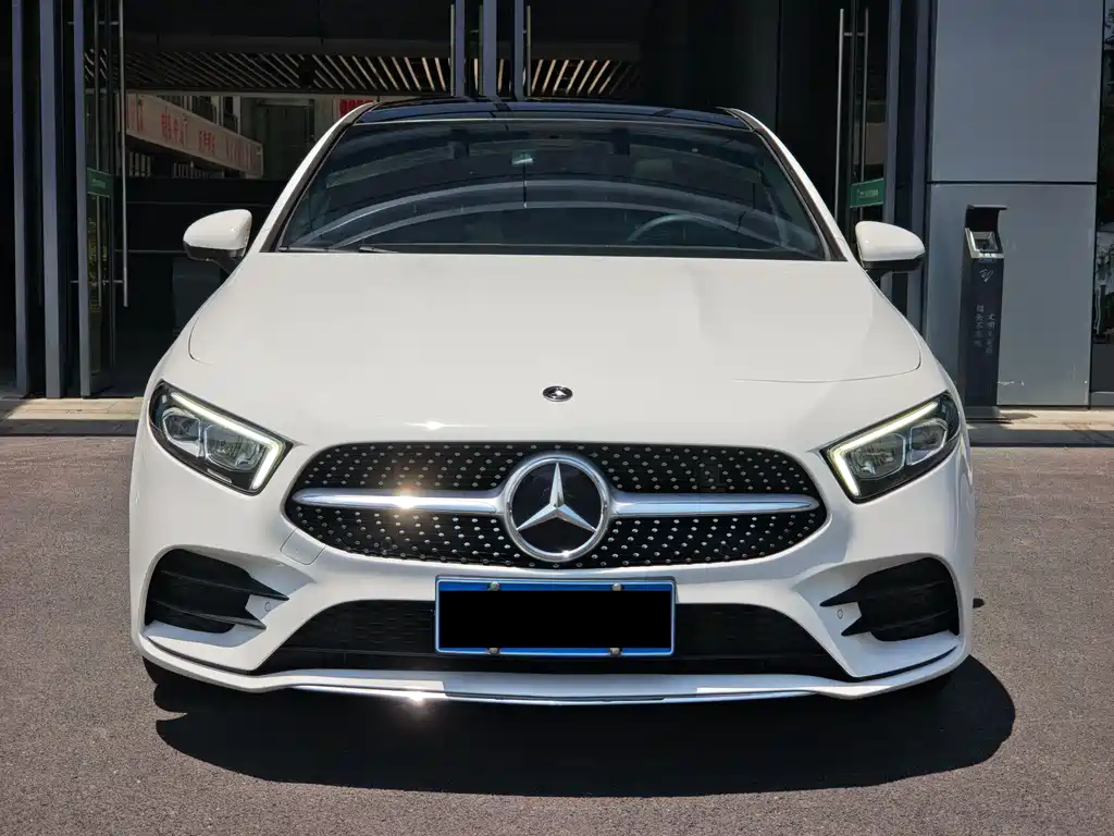 Mercedes-Benz A-Class 2021 — фото 2