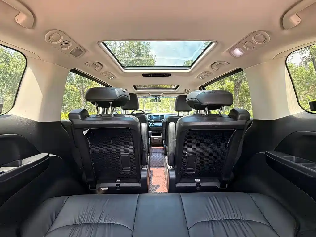 Honda Odyssey 2019 — фото 17