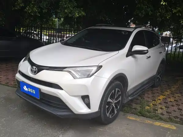 Toyota RAV4 2017