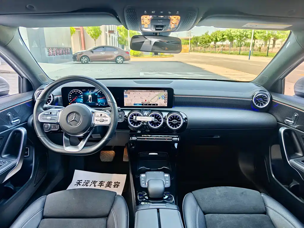 Mercedes-Benz A-Class 2022 — фото 15