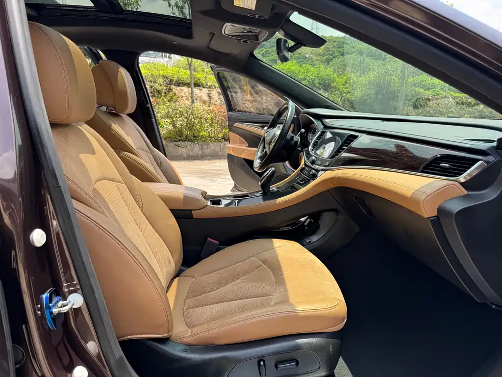 Buick LaCrosse 2017 — фото 13