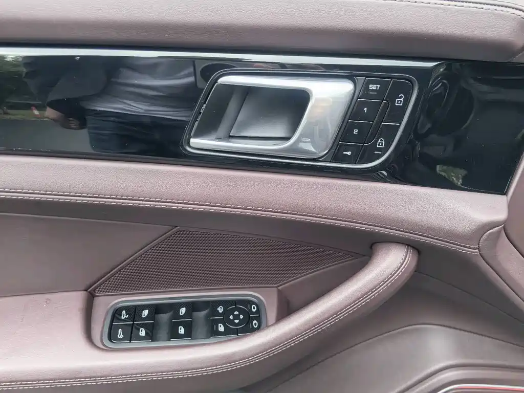 Porsche Panamera 2019 — фото 12