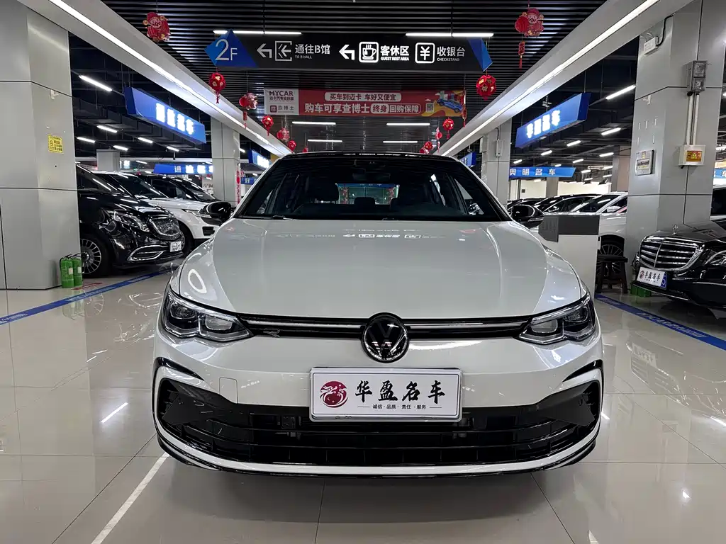Volkswagen Golf 2021