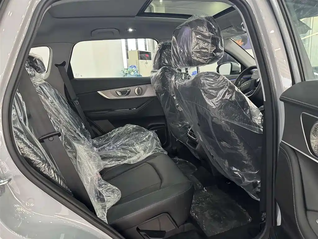 Chery Tiggo 8 PRO NEV 2025 — фото 11