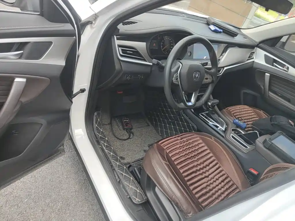 Changan CS35PLUS 2019 — фото 16