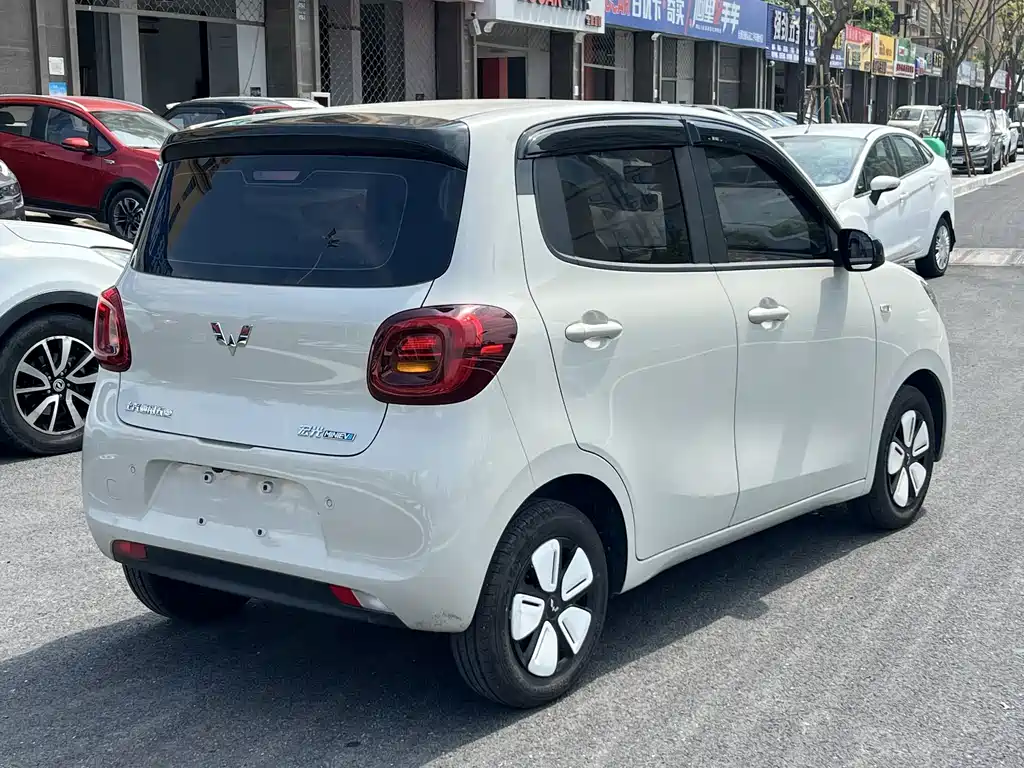 Wuling Hongguang MINIEV 2025