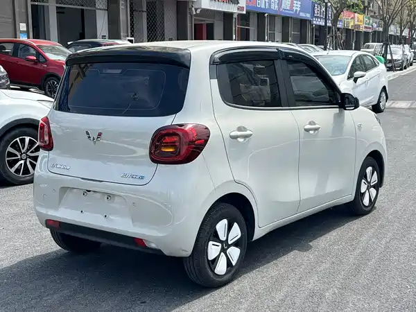 Wuling Hongguang MINIEV 2025