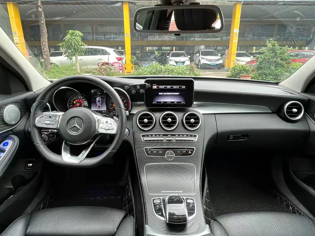 Mercedes-Benz C-Class 2018 — фото 6