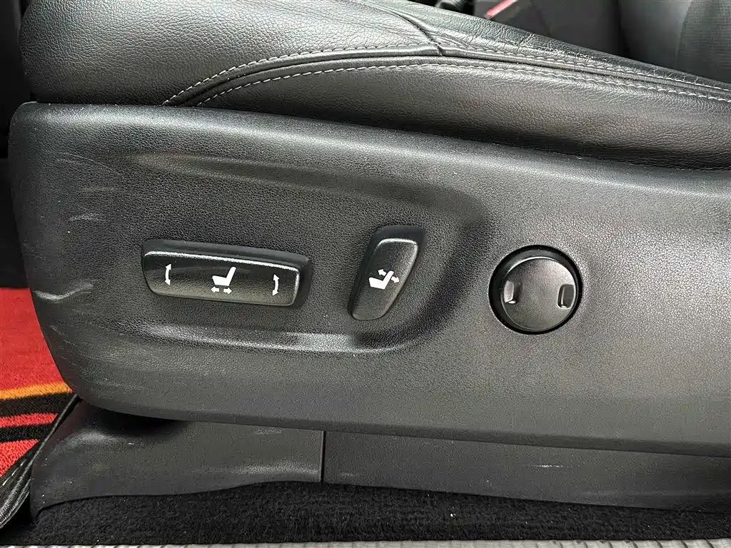 Toyota Prado 2019 — фото 17