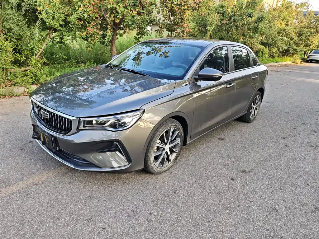 Geely Emgrand 2023