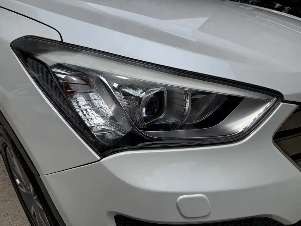 Hyundai Santa Fe 2015 — фото 28