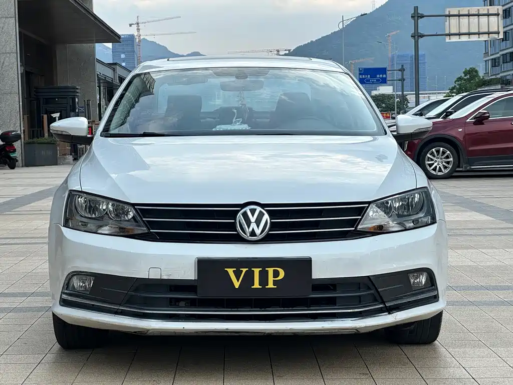 Volkswagen Sagitar 2019