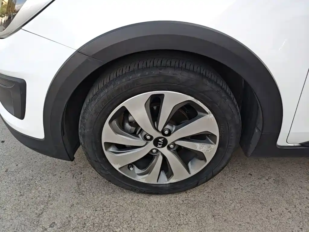 Kia KX CROSS 2018 — фото 23