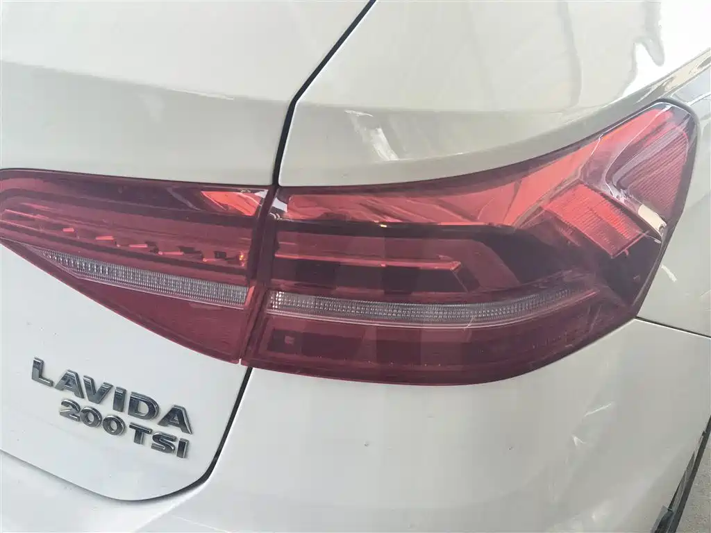 Volkswagen Lavida 2019 — фото 24