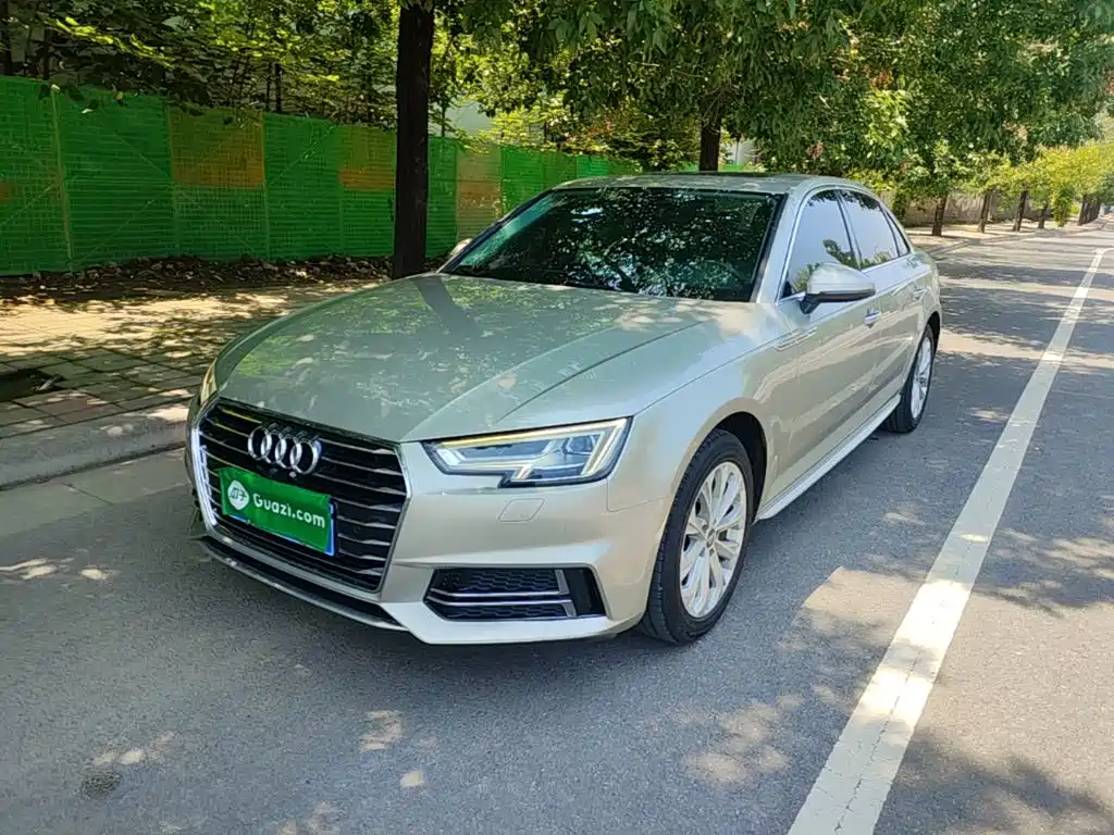 Audi A4L 2019
